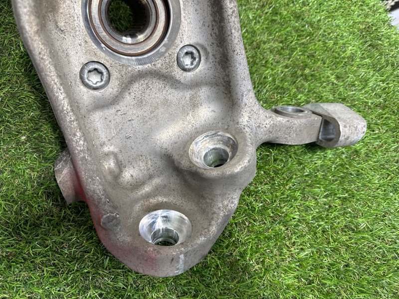Кулак Land Rover Range Rover Sport (L461, 2023г.)