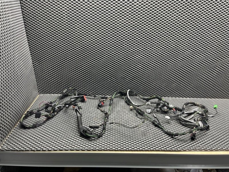 Проводка крышки багажника Land Rover Range Rover Sport (L320, 2012г.)