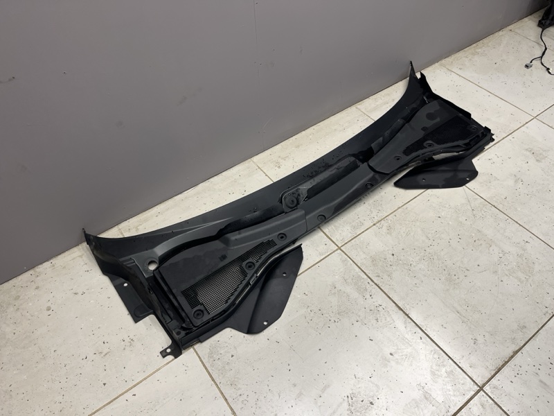 Жабо Land Rover Range Rover Sport (L461, 2025г.)