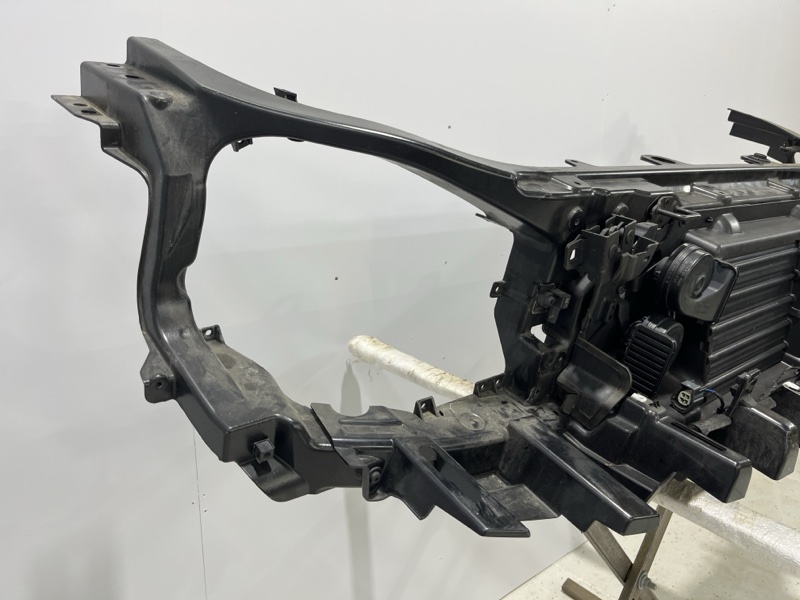 Передняя панель (телевизор) Land Rover Range Rover Sport (L494, 2020г.)