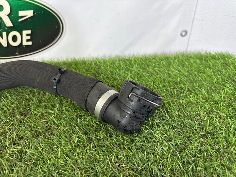 Патрубок системы охлаждения Land Rover Range Rover Sport (L461, 2023г.)