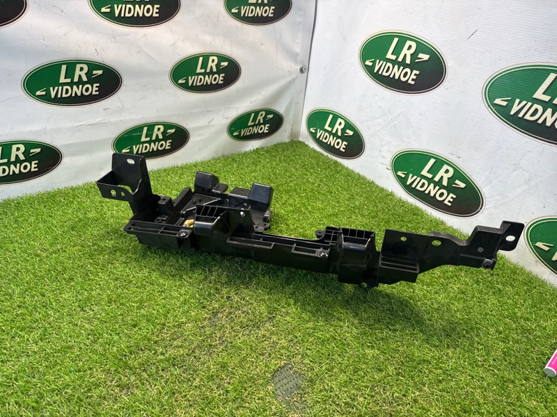 Кронштейн полки багажника Land Rover Range Rover Sport (L494, 2017г.)