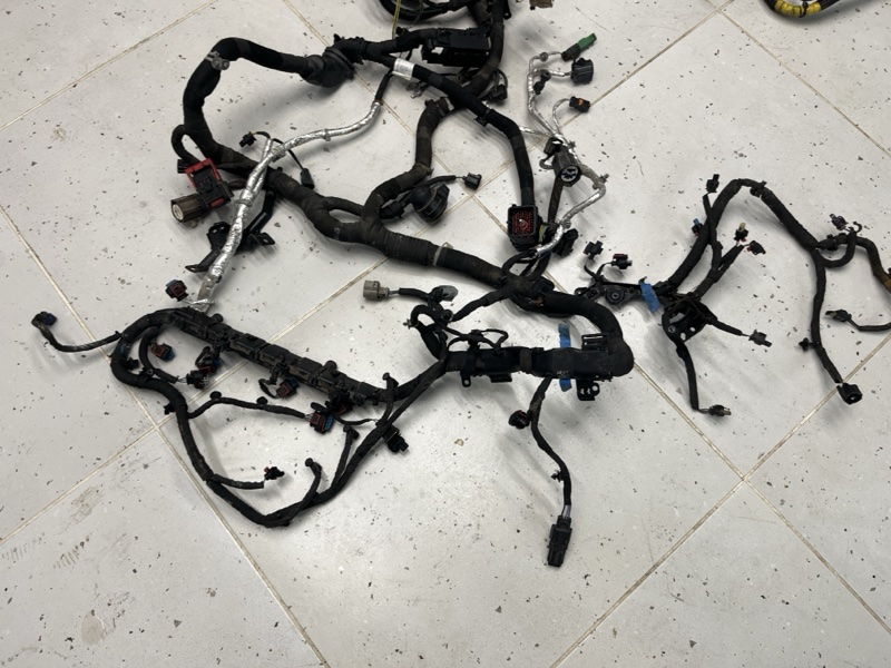 Проводка подкапотная Land Rover Discovery Sport (L550, 2018г.)