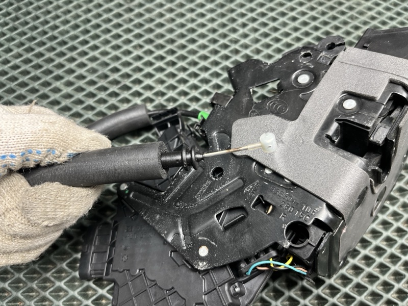 Замок двери Land Rover Range Rover (L405, 2016г.)
