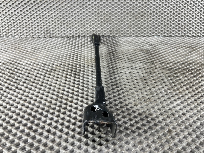 Распорка кузова Land Rover Defender (L663, 2020г.)
