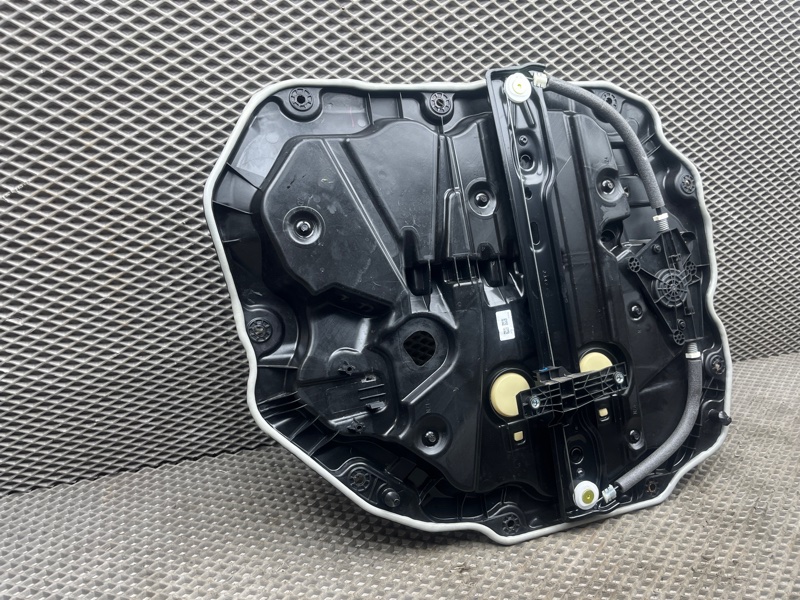 Стеклоподъемник Jeep Wrangler (JL, 2025г.)