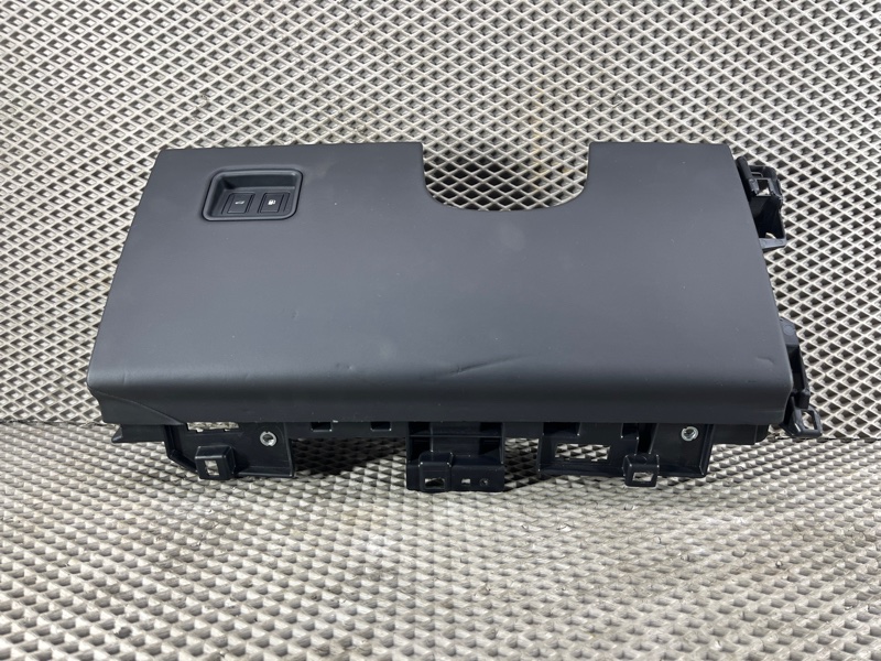 Кожух рулевой колонки Land Rover Range Rover Sport (L461, 2024г.)