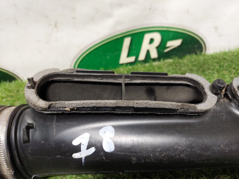 Воздухозаборник Land Rover Range Rover Sport (L494, 2015г.)