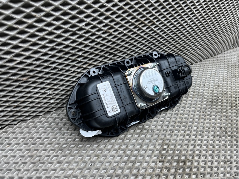 Подушка безопасности Land Rover Range Rover Evoque (L551, 2020г.)