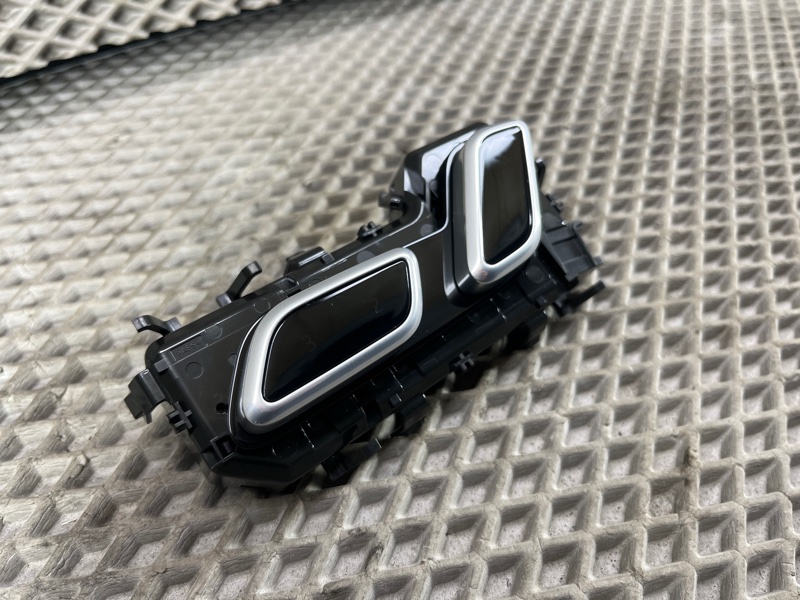 Пульт регулировки сиденья Land Rover Range Rover Sport (L461, 2024г.)
