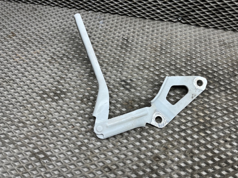 Петля капота Volkswagen Tiguan (MBQ, 2023г.)