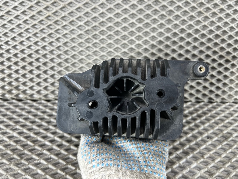 Опора домкрата Land Rover Range Rover Sport (L461, 2024г.)
