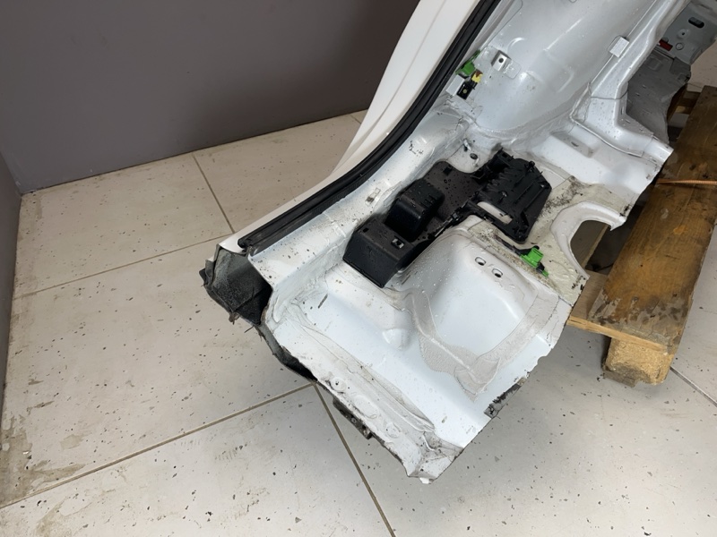 Четверть крыло Volkswagen Tiguan (AllSpace, 2023г.)
