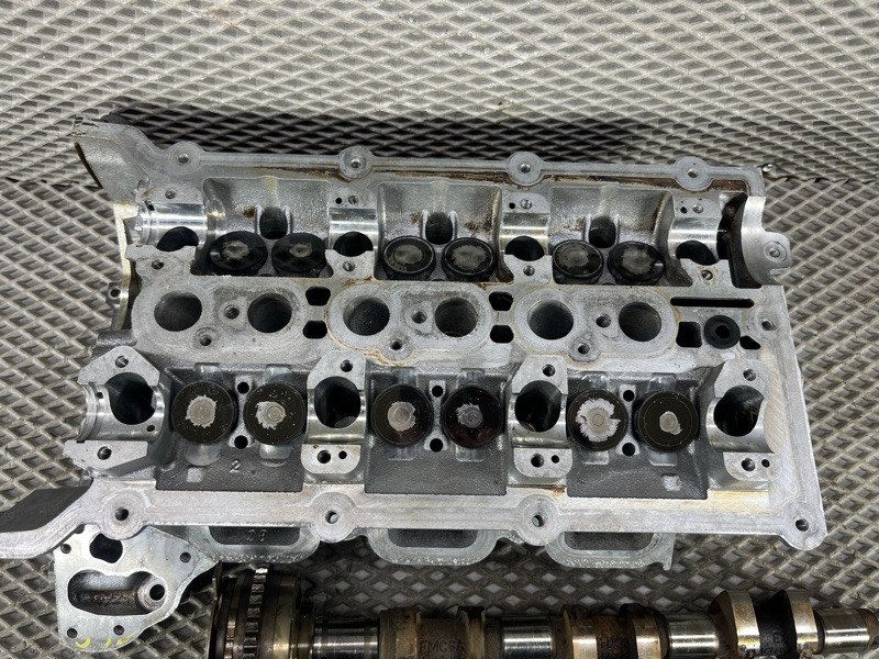 Головка блока цилиндров Land Rover Discovery 4 (L319, 2015г.)