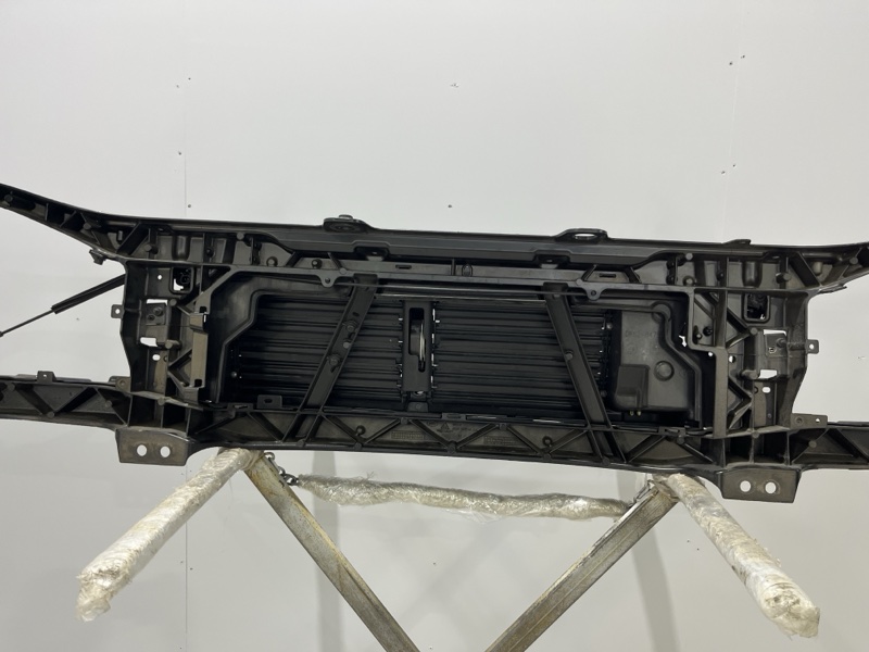 Передняя панель (телевизор) Land Rover Range Rover Sport (L494, 2020г.)