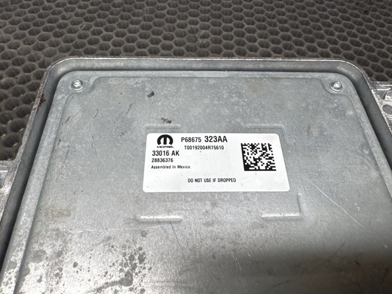 Блок систем помощи водителю Jeep Wrangler (JL, 2025г.)