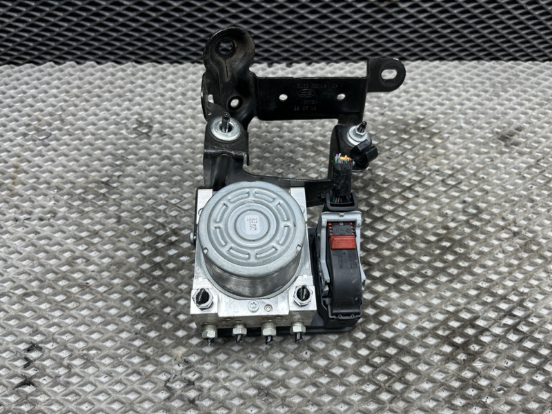 Блок ABS Land Rover Discovery Sport (L550, 2016г.)