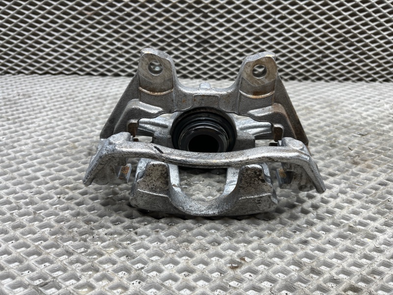 Суппорт Jeep Wrangler (JLUS74, 2020г.)