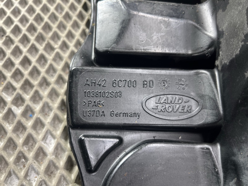 Воздухозаборник Land Rover Range Rover Sport (L320, 2011г.)