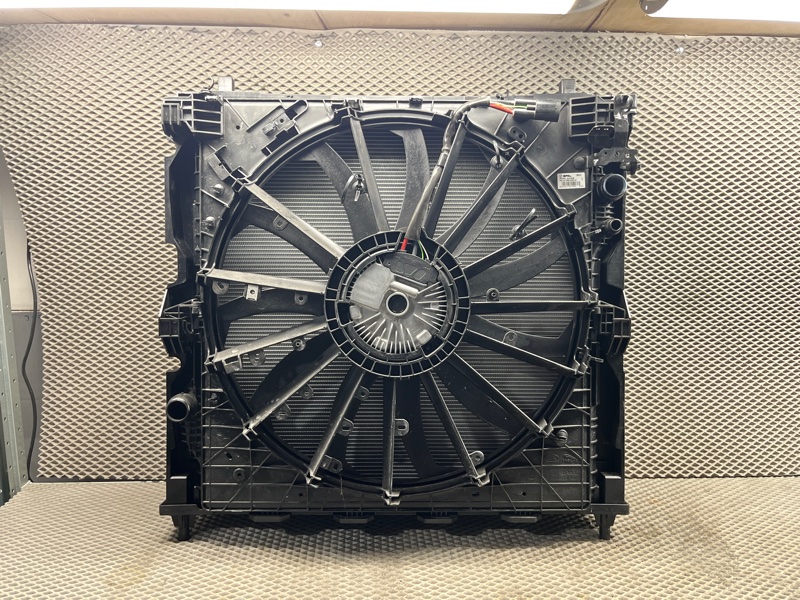 Кассета радиаторов в сборе Land Rover Range Rover Sport (L461, 2024г.)