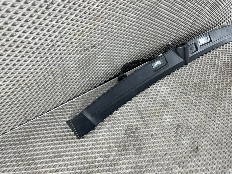 Накладка двери багажника Land Rover Range Rover Sport (L461, 2024г.)
