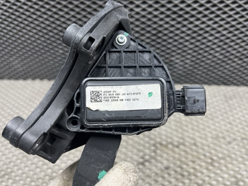 Педаль газа Land Rover Range Rover (L405, 2016г.)