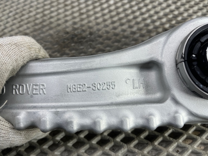 Рычаг Land Rover Range Rover Sport (L461, 2024г.)
