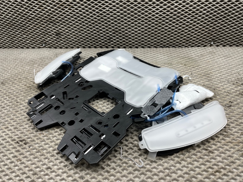 Поясничный упор Land Rover Range Rover Sport (L461, 2024г.)