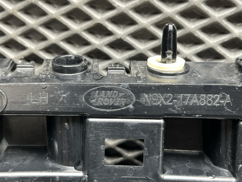 Кронштейн бампера Land Rover Range Rover Sport (L461, 2025г.)