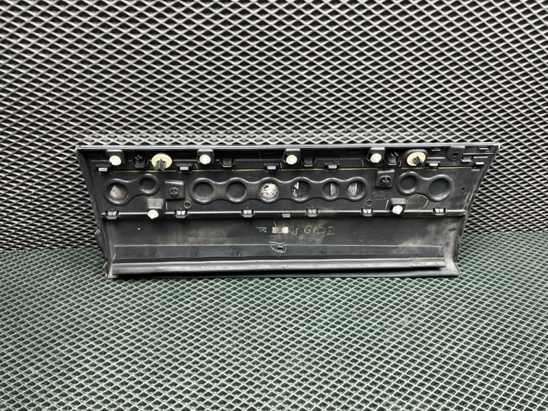 Молдинг двери Land Rover Range Rover (L405, 2016г.)