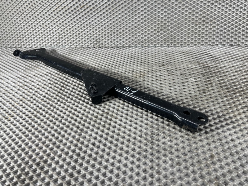 Распорка кузова Land Rover Defender (L663, 2020г.)