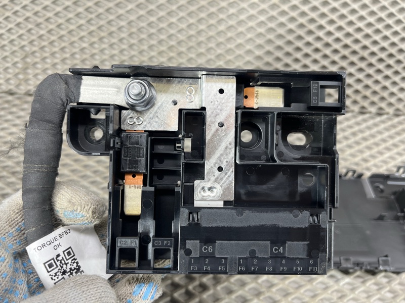 Клемма аккумулятора плюсовая Land Rover Range Rover Sport (L461, 2024г.)