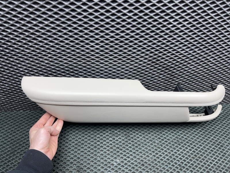 Подлокотник двери Land Rover Range Rover (L405, 2020г.)