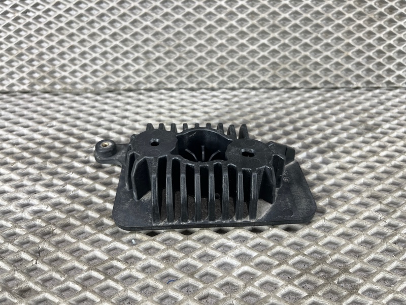 Опора домкрата Land Rover Range Rover Sport (L461, 2024г.)