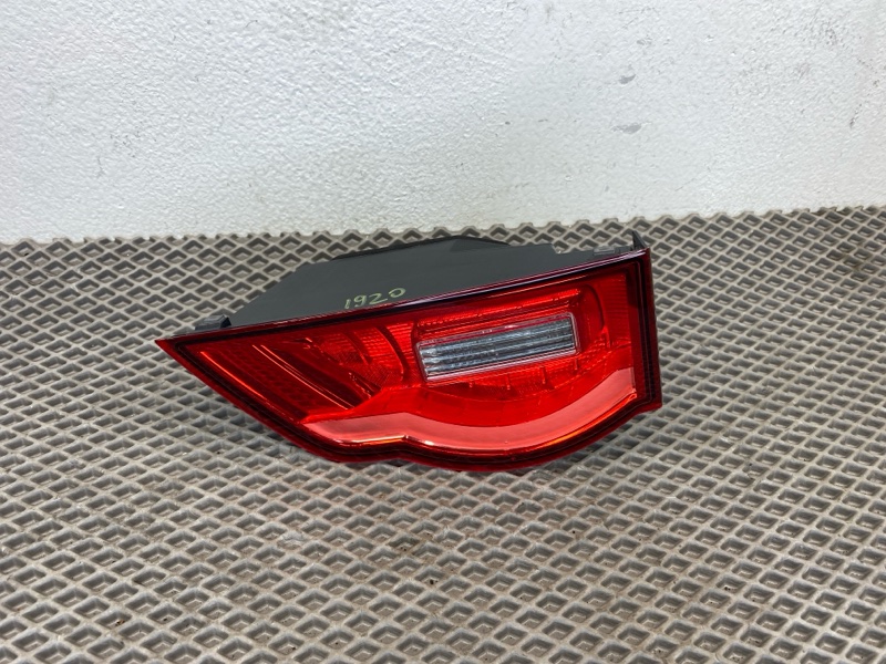 Фонарь Jaguar F-Pace (X761, 2016г.)