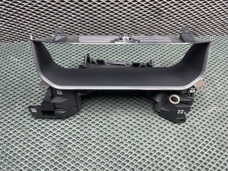 Рамка панели приборов Land Rover Range Rover Sport (L494, 2021г.)