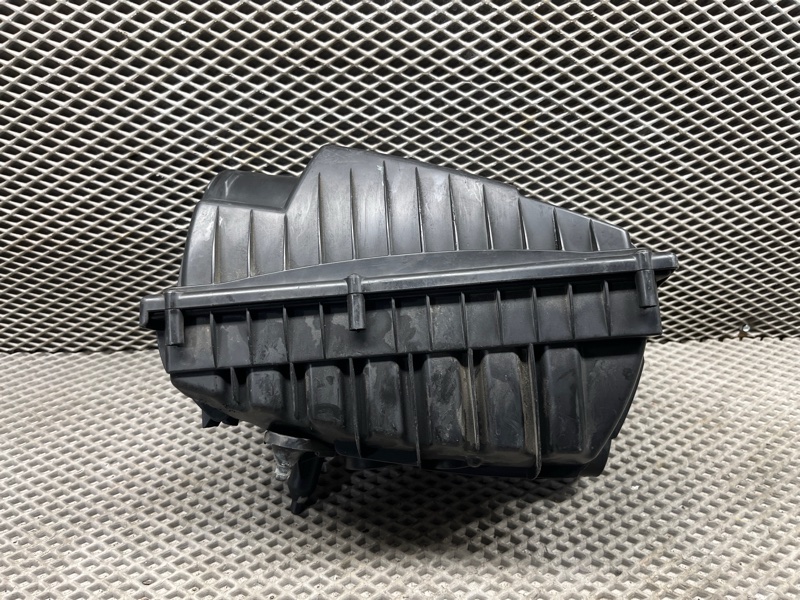 Корпус воздушного фильтра Land Rover Range Rover Sport (L320, 2011г.)
