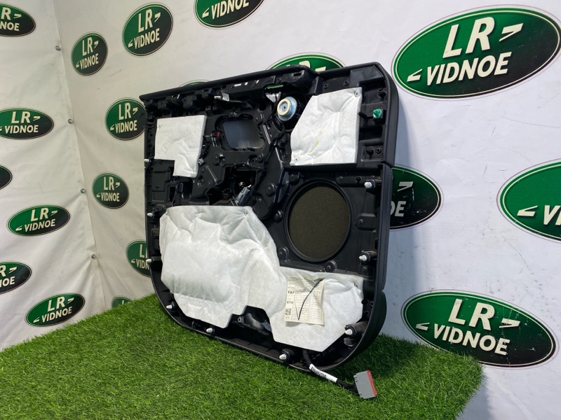 Обшивка двери Range Rover Long (L405, 2018г.)