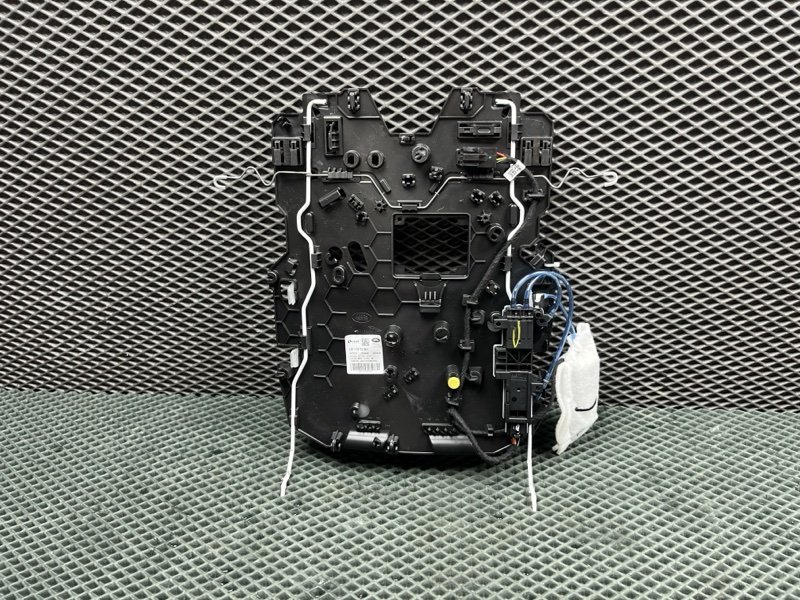 Поясничный упор Land Rover Range Rover Sport (L461, 2025г.)