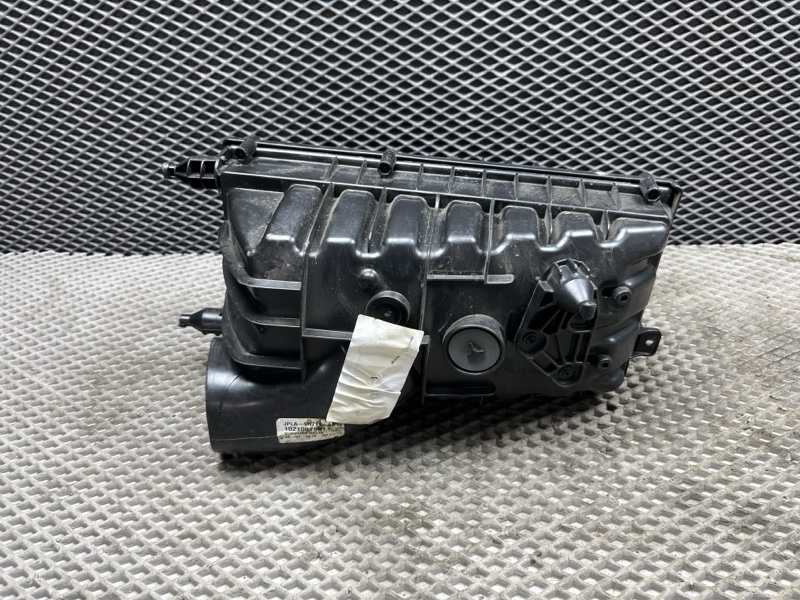 Корпус воздушногo фильтра Land Rover Range Rover (L405, 2019г.)