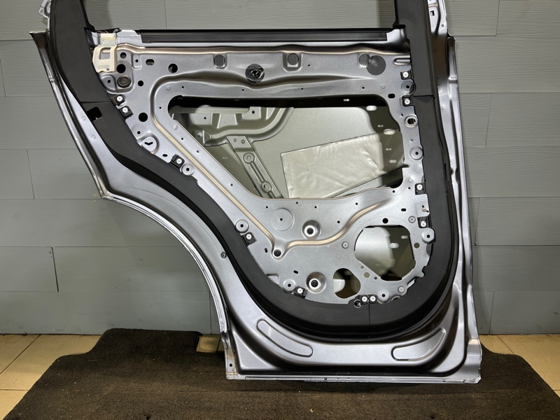 Дверь Land Rover Range Rover Sport (L461, 2024г.)