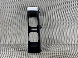 Накладка на фару Land Rover Defender (L663, 2020г.)